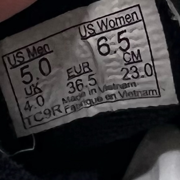 RARE Vans x Disney Alice in Wonderland Cheshire Cat Authentic Sneakers - Picture 9 of 9